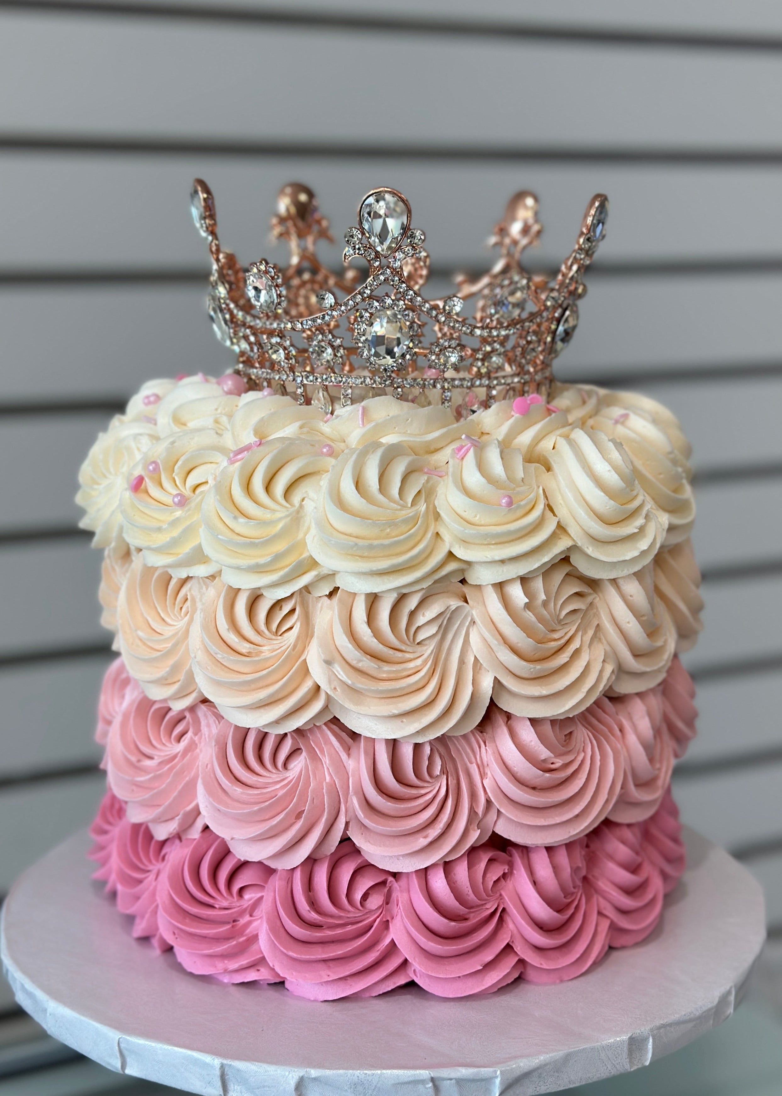 Vintage round cake 3